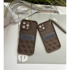 Брендовий протиударний коричневий чохол GUESS на iPhone 16 pro max